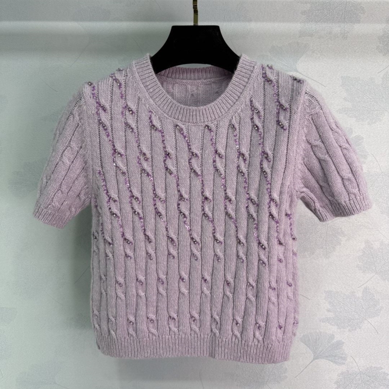 Gvc*1 sweaters